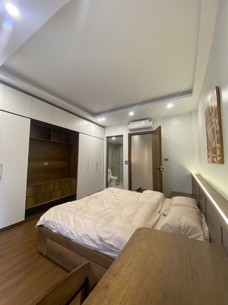 Bán nhà Ngọc Thụy – 33m² – 5 tầng – ô tô qua nhà