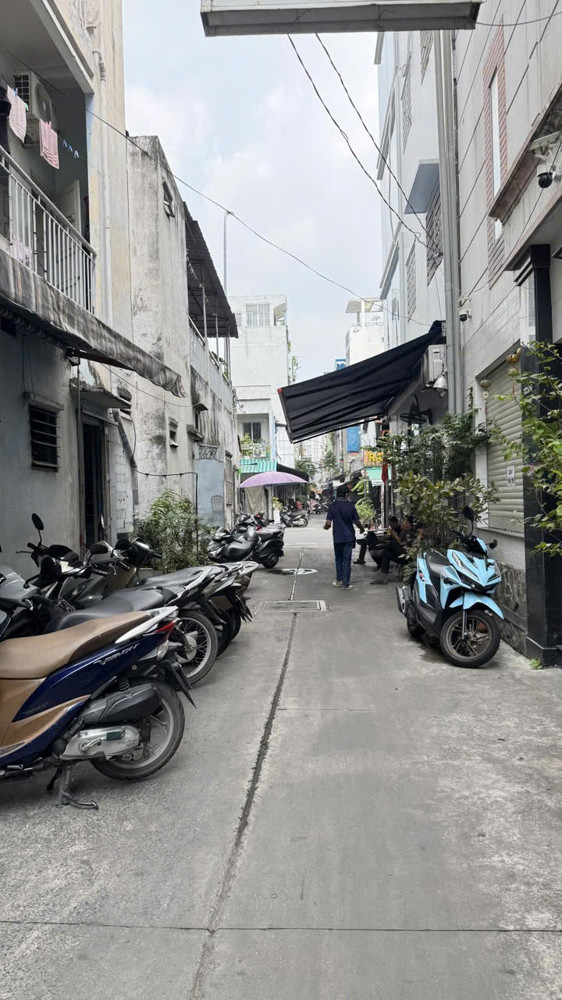 📣 Quận 1 - Giáp Trần Hưng Đạo - Hẻm Xe Hơi nhỏ  - Gần Mặt Tiền - Không Quy Hoạch - Nhỉnh 6 Tỷ 3