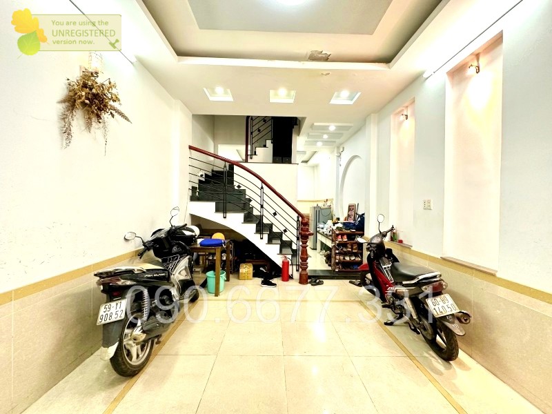 ‼️ Phan Đăng Lưu – Ngã tư Phú Nhuận – Ô tô đỗ cửa – 4 tầng cứng cáp - Có dòng tiền