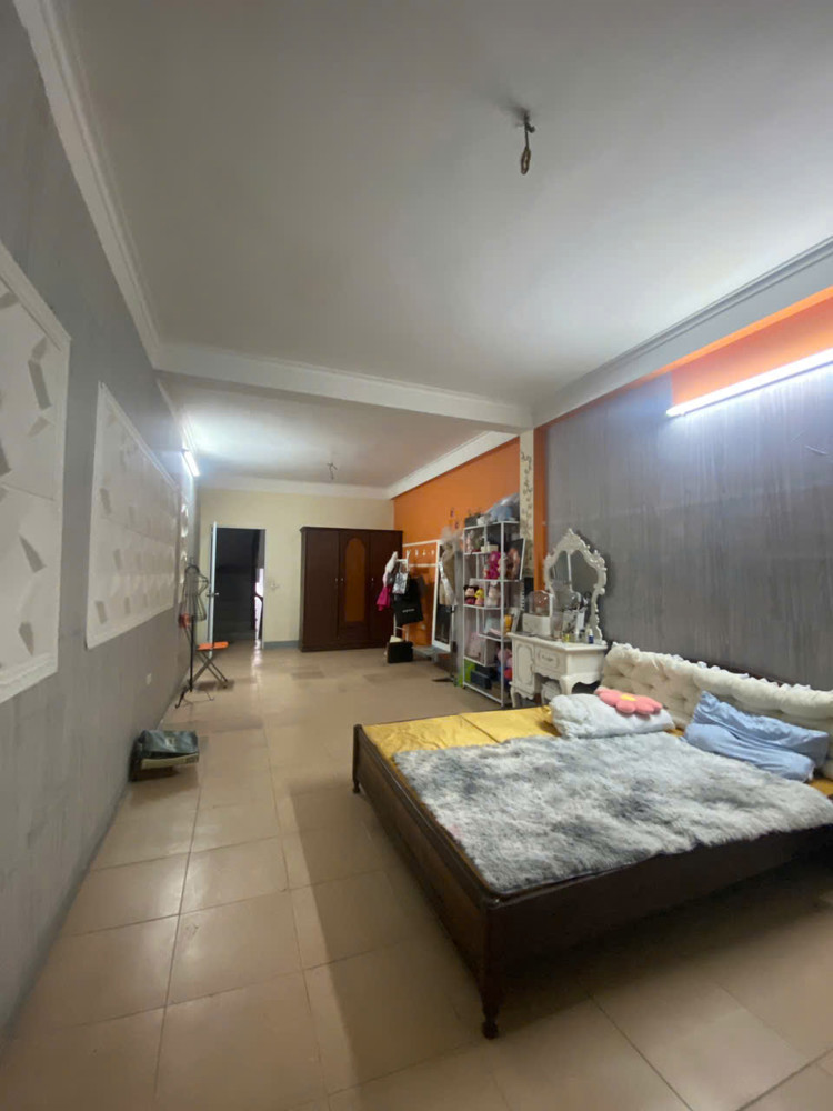 Bán nhà Đức Giang – ô tô vào nhà – 5 tầng – khu dân cư ổn định