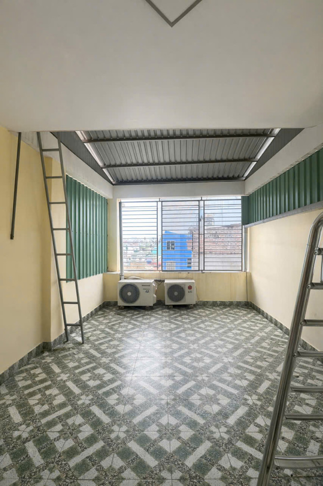 Không Căn Thứ 2 – Nhà Phố 5 Tầng – Đẹp Lung Linh Sang Trọng - Giáp Quận 10, HXH Tránh – Ngang 5.5 x