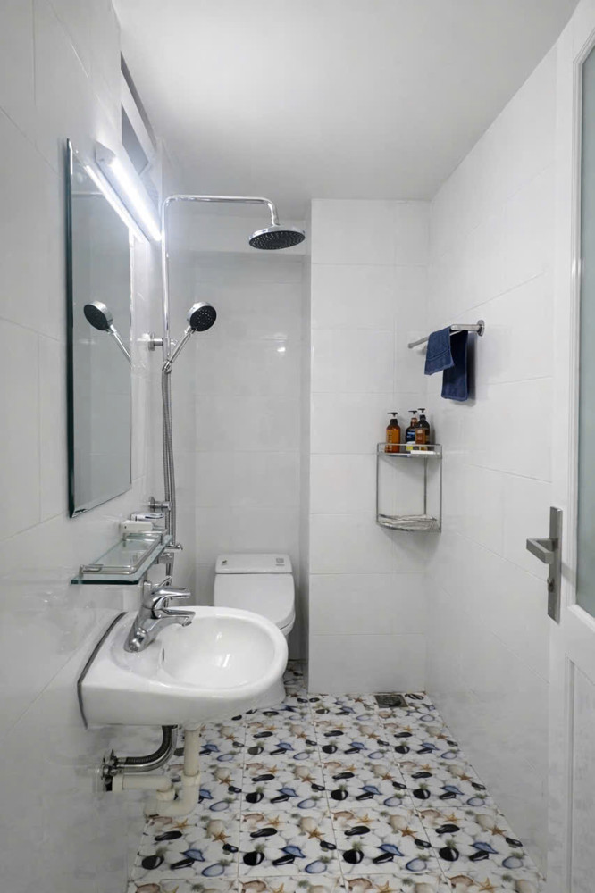 Không Căn Thứ 2 – Nhà Phố 5 Tầng – Đẹp Lung Linh Sang Trọng - Giáp Quận 10, HXH Tránh – Ngang 5.5 x