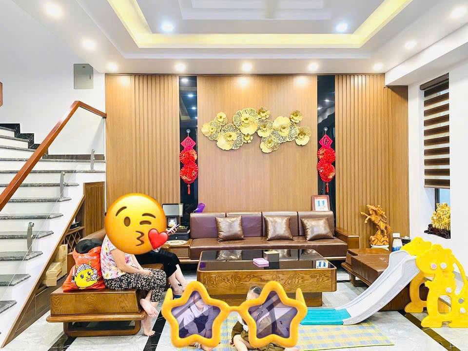 Cần Bán Biệt Thự Lê Hồng Phong, Hải Phòng 119m² – 4 Tầng, Thang Máy, Sân Cổng Rộng, Gara 2 Ô Tô