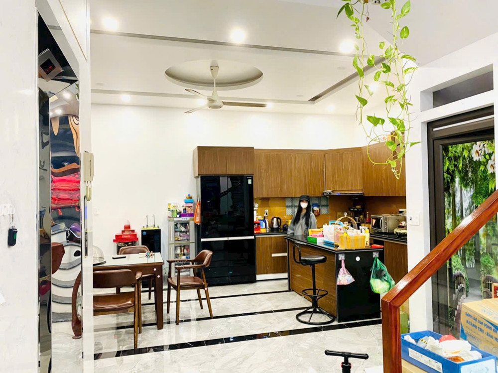 Cần Bán Biệt Thự Lê Hồng Phong, Hải Phòng 119m² – 4 Tầng, Thang Máy, Sân Cổng Rộng, Gara 2 Ô Tô