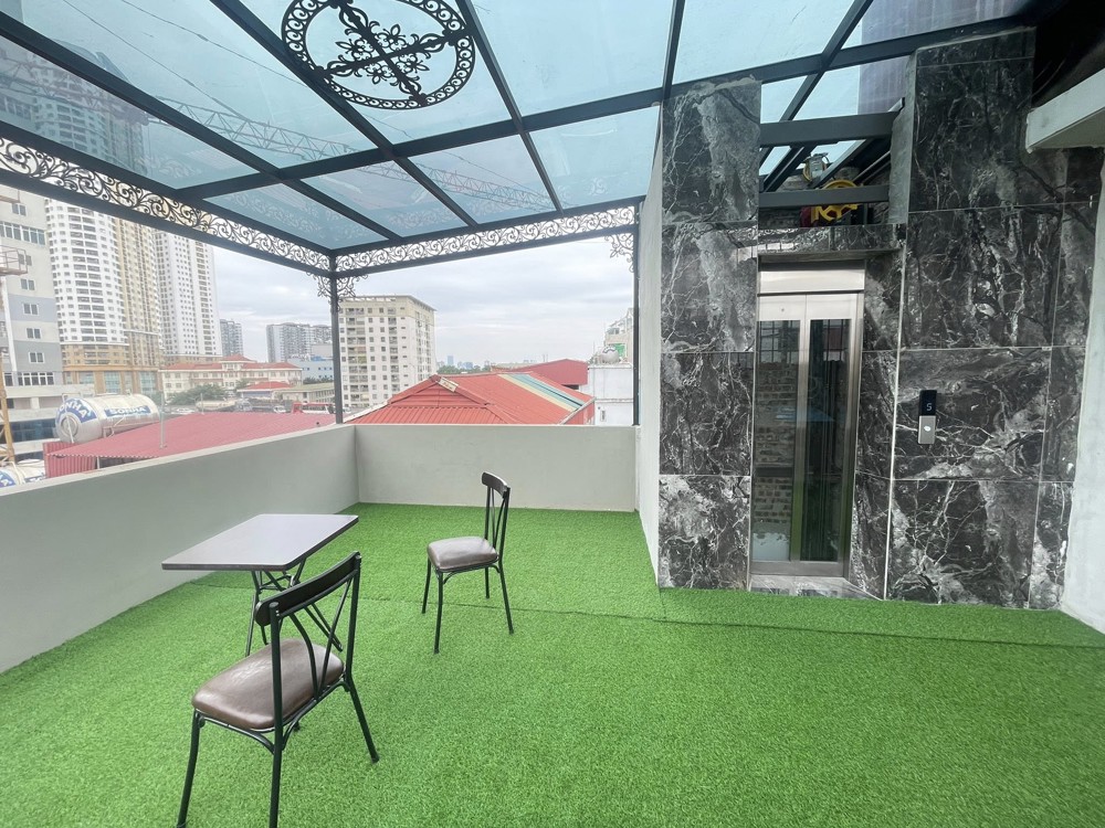 Nhà phố Kim Giang- 50m*6tầng*5mMT- Thang máy - Ôtô đỗ cửa- Kinh doanh- Giá 14,4 tỷ