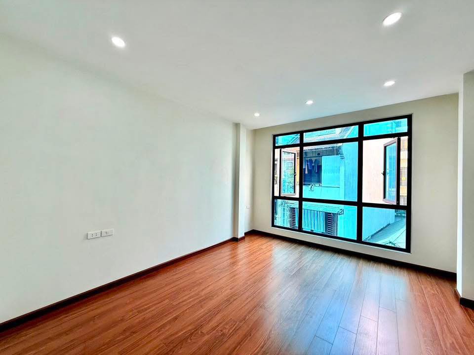 Nhà Mặt Phố Bùi Xương Trạch- 32M*6tầng- Thang Máy - Ôtô Tải Tránh- Kinh Doanh- Giá 12,2 Tỷ