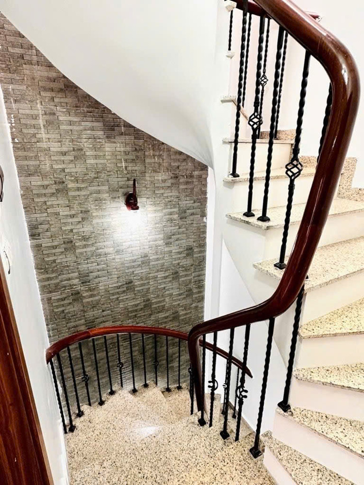 🌟🌿 Mễ Trì Dân Trí Cao – Nhà 5 Tầng – Gần Big C, Trung Tâm Hội Nghị

 – An cư lý tưởng LH