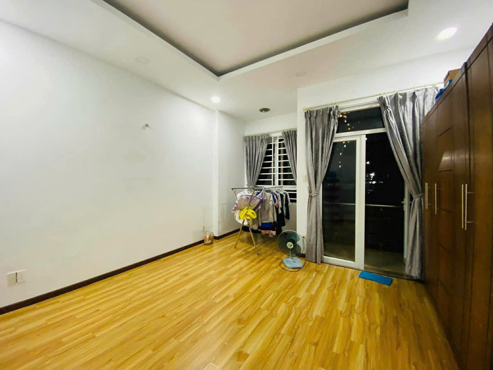 HXH quay đầu - Lâm Văn Bền - Quận 7 - 77m2 - 2 tầng - 8.55 tỷ