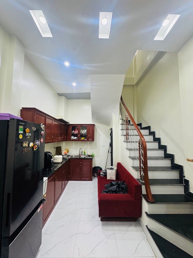 NHÀ ĐẸP, ĐỘC, HIẾM - DÂN XÂY CHẮC CHẮN – TÂY HỒ LỘNG GIÓ - GẦN Ô TÔ – DẪN LÀ CHỐT _30M2 – 5 TẦNG