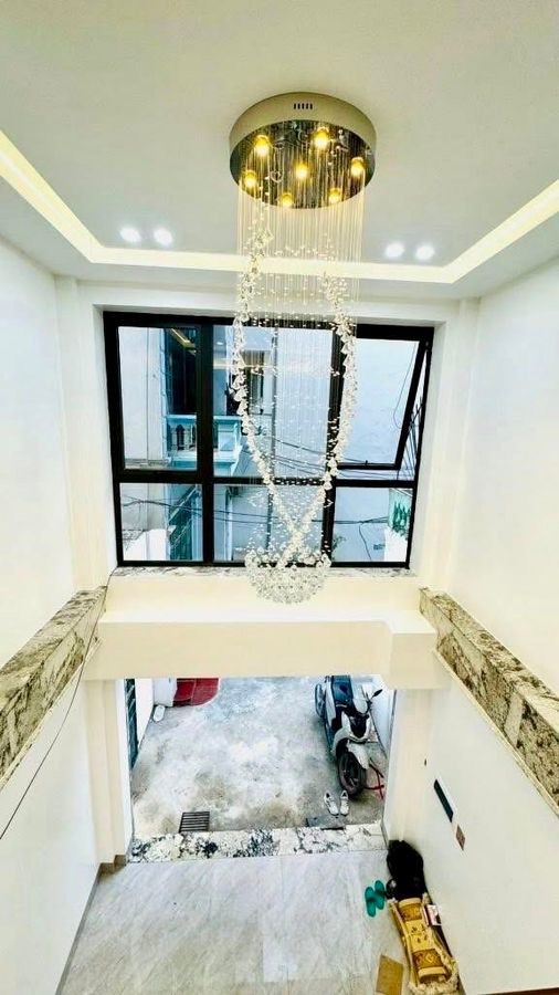 SIÊU PHẨM 7 TẦNG THANG MÁY Ô TÔ VÀO  NHÀ Lâm Hạ 45m2 X 18.5 tỷ Long Biên Hà Nội