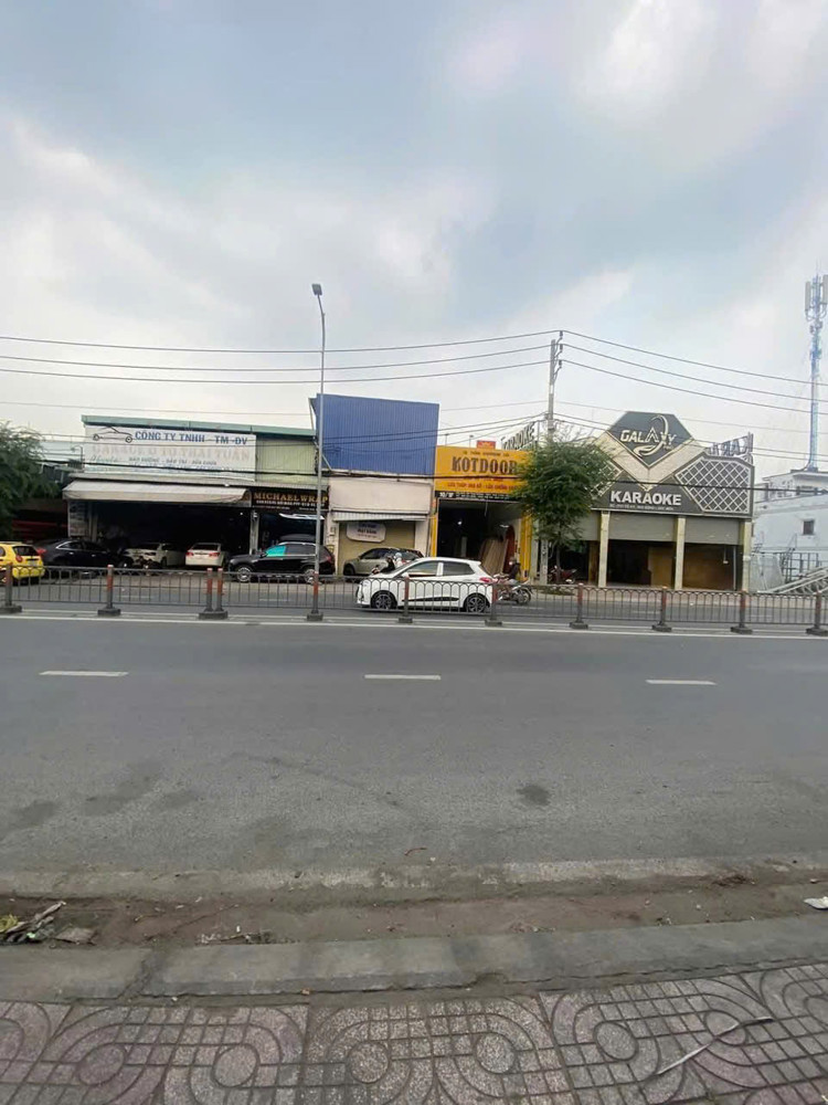 MỘT MẶT TIỀN VÀNG SIÊU VIP GIÁ RẺ KO THỂ BỎ QUA ĐẦU TƯ - TÔ KÝ, HÓC MÔN