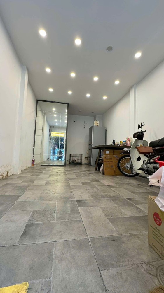 Mặt Tiền Hẻm Xe Tải 6M,Kinh Doanh, Lạc Long Quân,Tân Bình, Nhỉnh 5 Tỷ