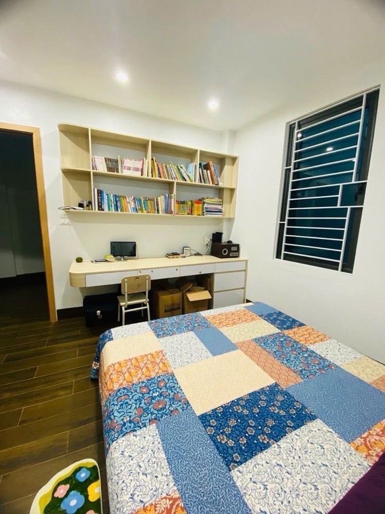 bán nhà kim mã 65m x5 tầng chỉ 12,8 tỷ full nội thất,3 mặt thoáng,ngõ thông,gần phố