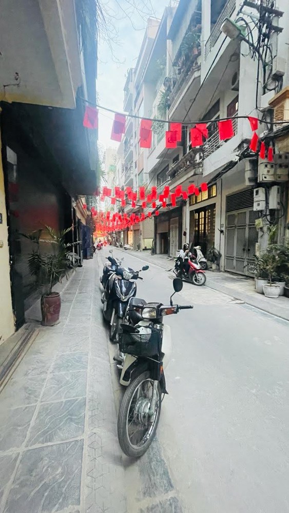 Nhà Phân Lô Phố Tô Vĩnh Diện- 33M*5tầng- Vỉa Hè - Ôtô Tải Tránh- Kinh Doanh- Giá 13,4 Tỷ