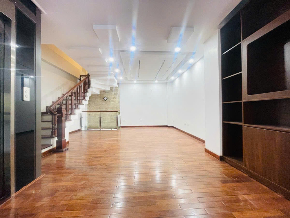 Bán Nhà Kim Giang, Thanh Trì, Gara Ô Tô, Thang Máy, 51M2, 14.4 Tỷ(ctl)