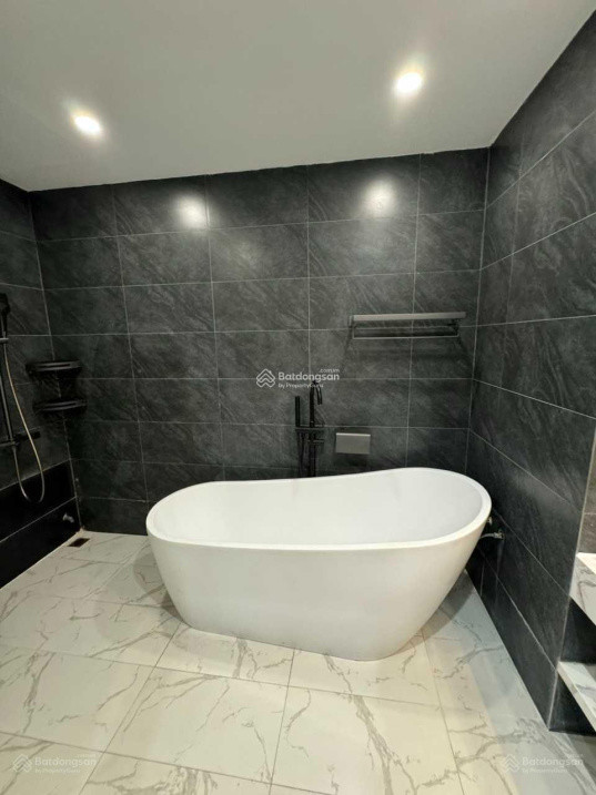 Chính chủ nhờ bán Tòa CT1 THÁI HÀ- Tầng Trung 1x, View Tăng Thiết Giáp 70m2 - 2N - 6X Tỷ