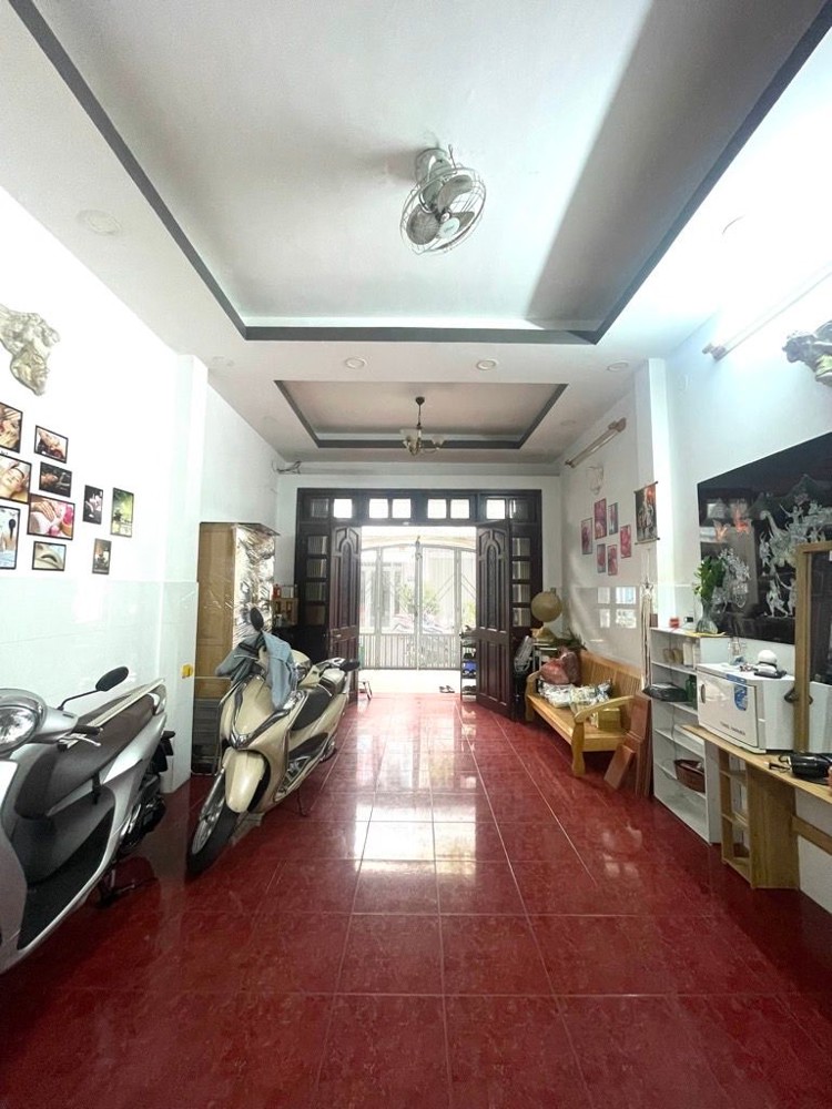 HXH 9m Lũy Bán Bích, Tân Phú, đối diện chợ Tân Phú 60m2 x 4 tầng, 5PN, ở + mở văn phòng chỉ 10 tỷ