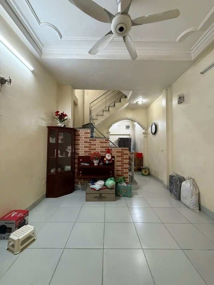 Bán nhà Định Công Thượng, Hoàng Mai, ô tô gần, 35m2, 7.6 tỷ(CTL)