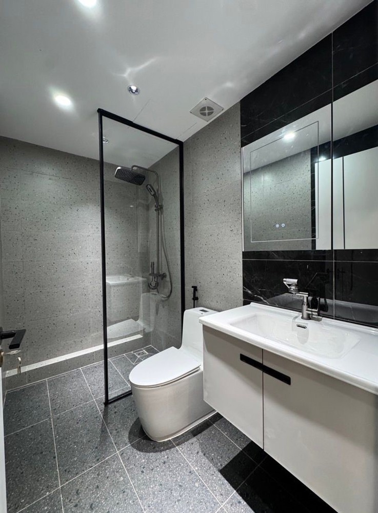 Bán Nhà Hoàng Cầu_ở Cực Sướng_5 Tầng Thang Máy_ba Gác Qua Nhà_45m2_giá Chào 12,5 Tỷ