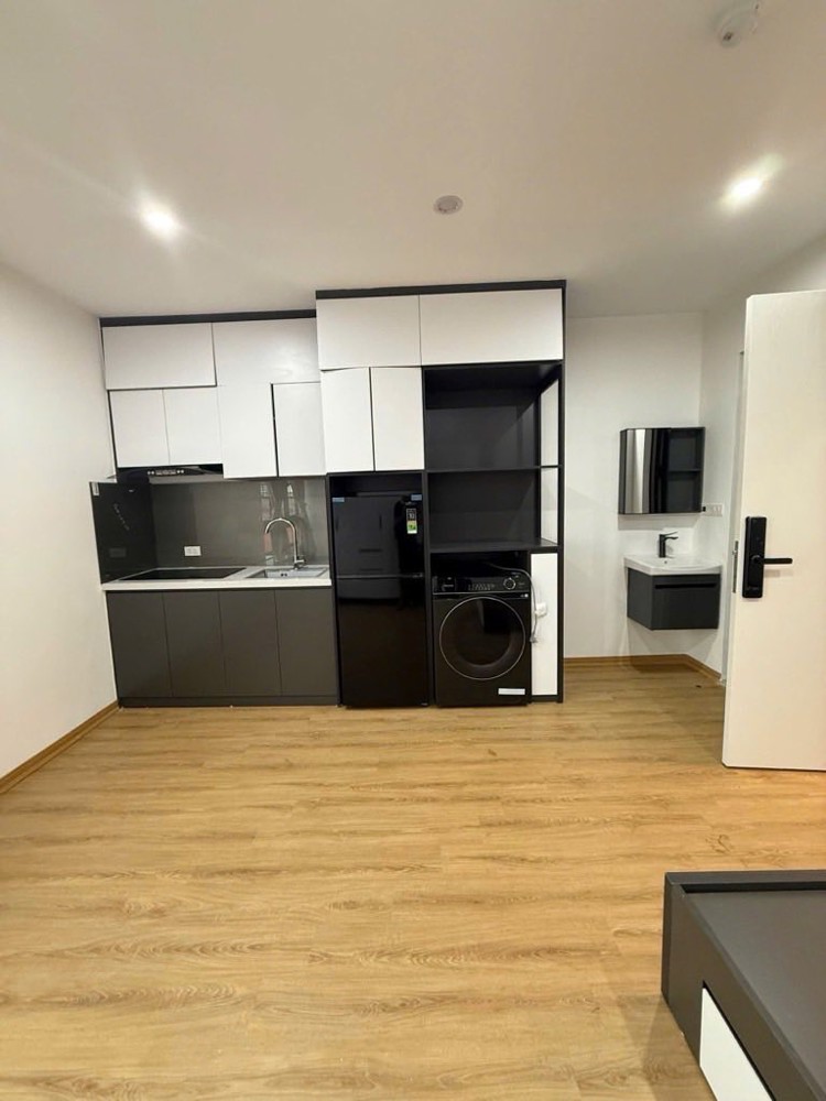 Bán Nhà Hào Nam 13.9 Tỷ Dt 65Tr/t 10P Rộng Pccc 2 Thoáng Mt Rộng 0989934098