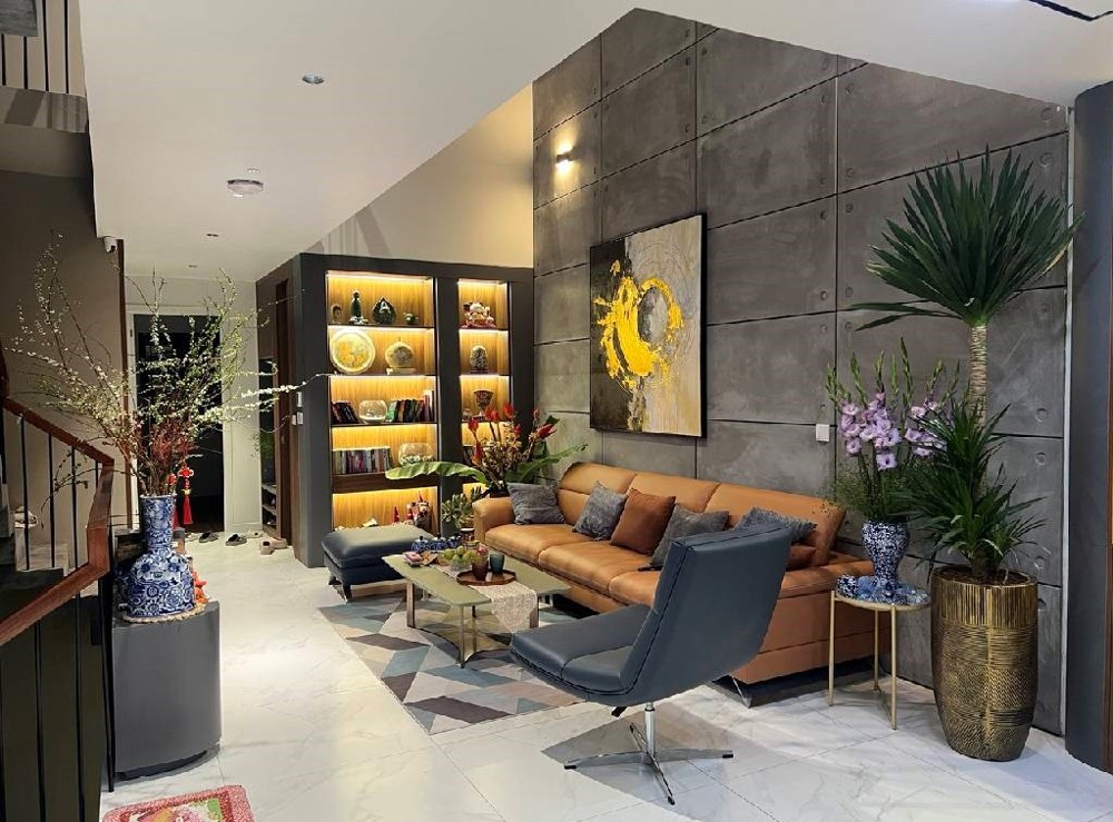 Bán Nhà Đặng Tiến Đông_ô Tô Cất Nhà_gần Hồ Hoàng Cầu_mt Rộng Bề Thế_82m2