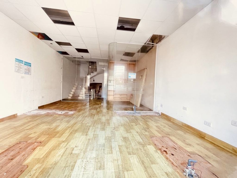 Bán Nhà Mặt Phố Hoàng Ngân, Hn, Dt 68 M2, 5 Tầng, Giá Bán 24 Tỷ Mô Tả: Nhà Lô Góc, Vỉa Hè Kinh Do