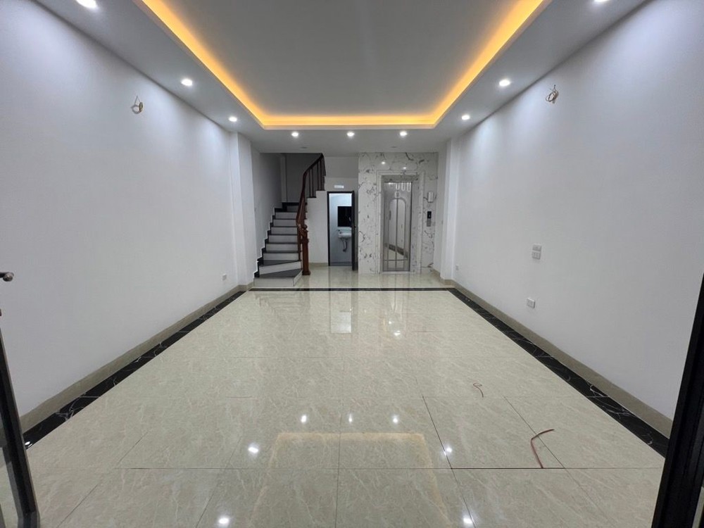 Bán Nhà Riêng Đại Mỗ_nam Từ Liêm_5 Tầng_35m2_thang Máy_hơn 11 Tỷ Thương Lượng