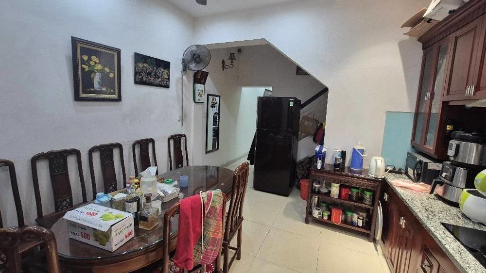 Bán Nhà Giải Phóng, Hn, Dt 72 M2, 3 Tầng, Mt 4.2M, Giá Bán 22.8 Tỷ Mô Tả: Nhà Ôtô Vào, Ngõ Thôn