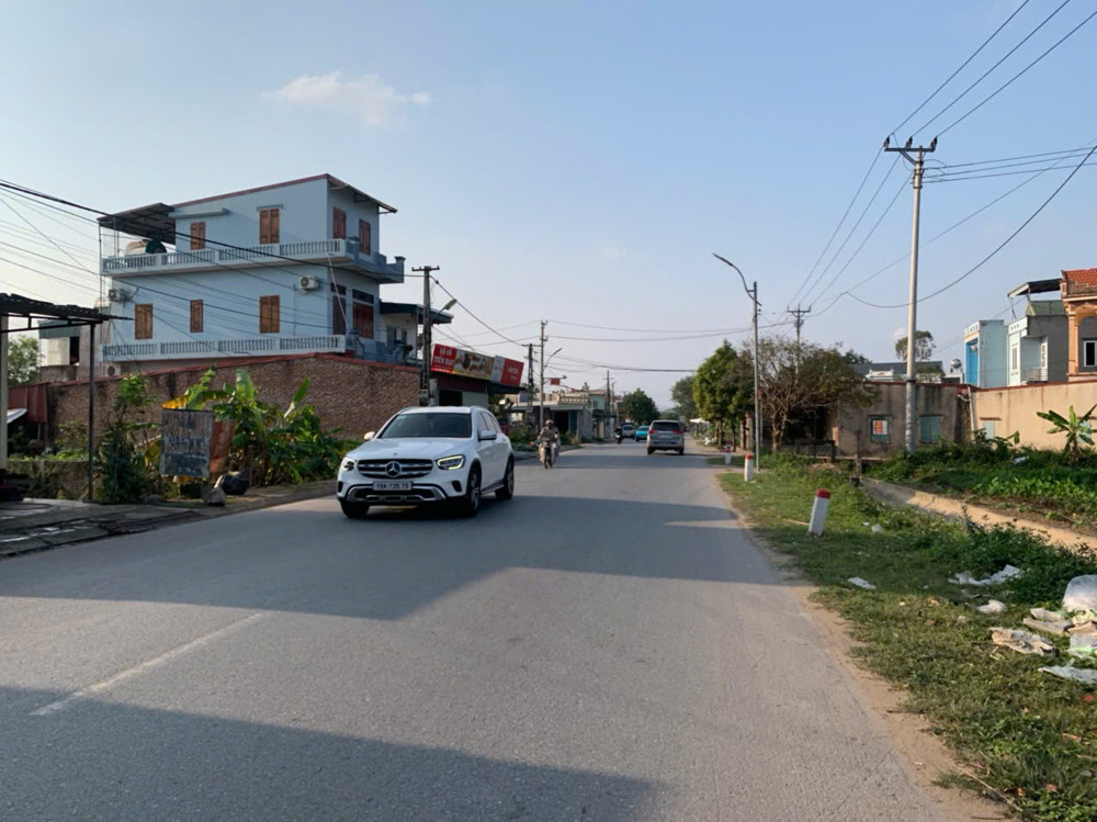 Bán Rẻ Gấp Mảnh Đất Trục Chính Ra Kcn Vsip Mặt Tiền 8M Rộng 128 M2