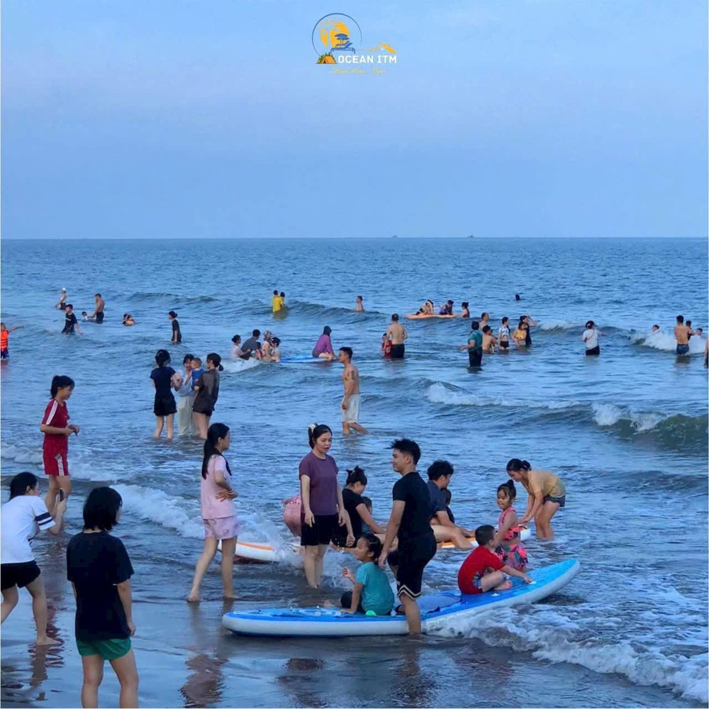 Đất Biển Đẹp!!!!!! 1: Nằm Đối Diện Bãi Tắm Và Khu Đô Thị Biển Của Tập Đoàn Xuân Thiện 2: Cách Đườ