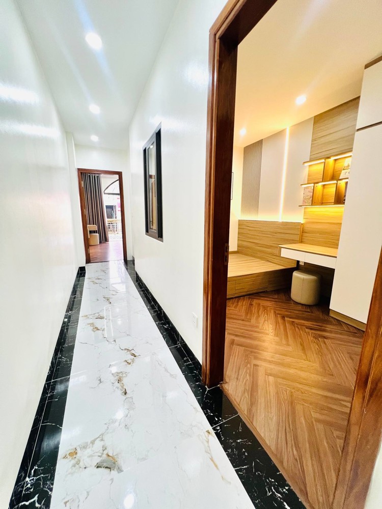 Tân Mai– Hoàng Mai - Vành Đai 2.5 Đang Dần Hoàn Thiện| Giá Bán 23.6 Tỷ 50M² | 6 Tầng + Tum | Than