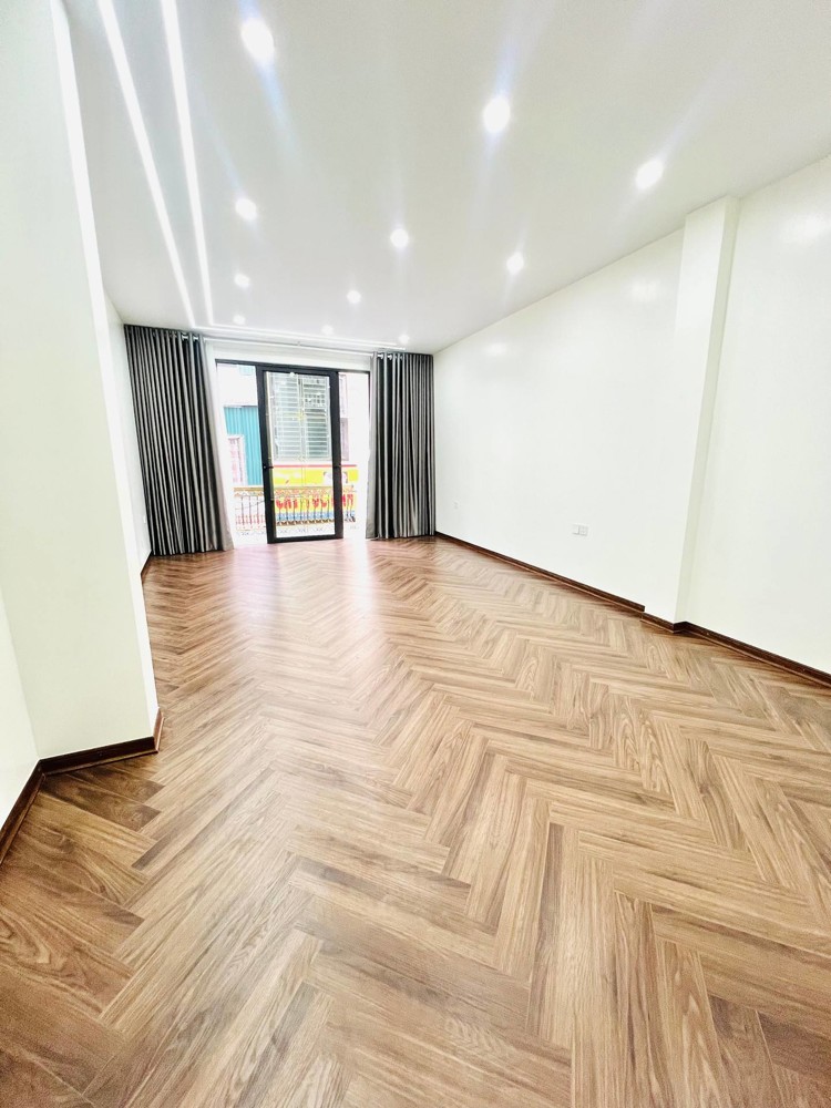 Tân Mai– Hoàng Mai - Vành Đai 2.5 Đang Dần Hoàn Thiện| Giá Bán 23.6 Tỷ 50M² | 6 Tầng + Tum | Than