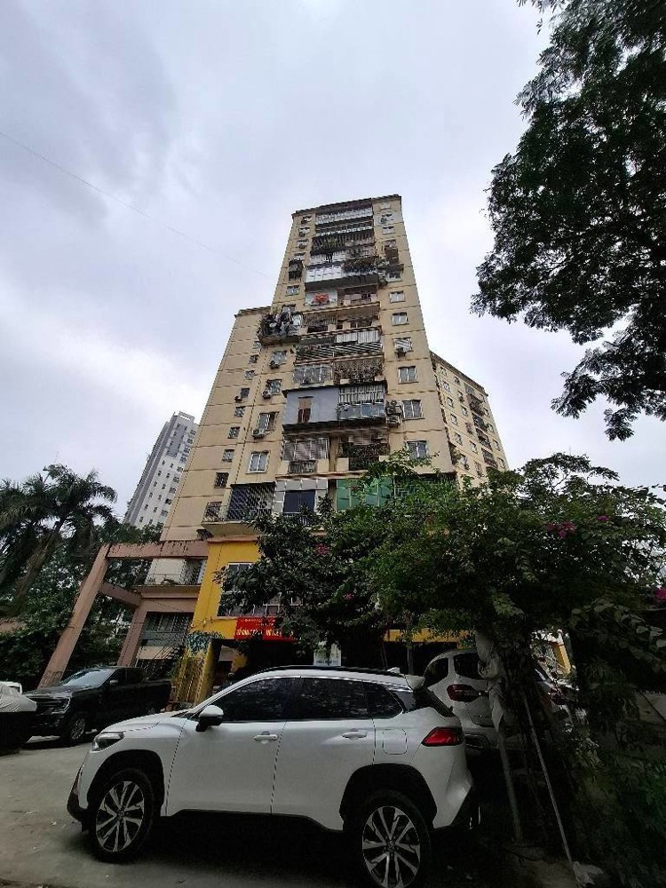 Bán Nhà Cc Nơ 14B, Định Công, Hn, Dt 67 M2 M2, Giá Bán 4.73 Tỷ Mô Tả: Nhà Căn Góc, Ban Công Hướ