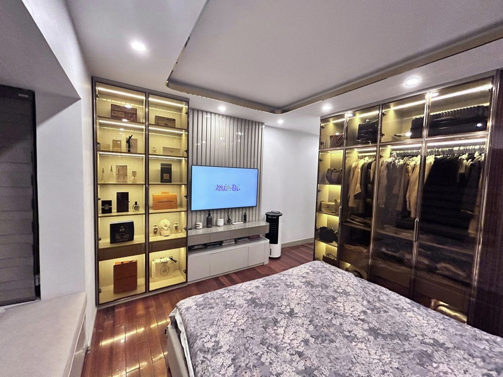 Nội Thất Tiền Tỷ, Tòa E1 Chelsea Park Trần Kim Xuyến 98M2, Tối Ưu Công Năng, Tiện Ích Vip