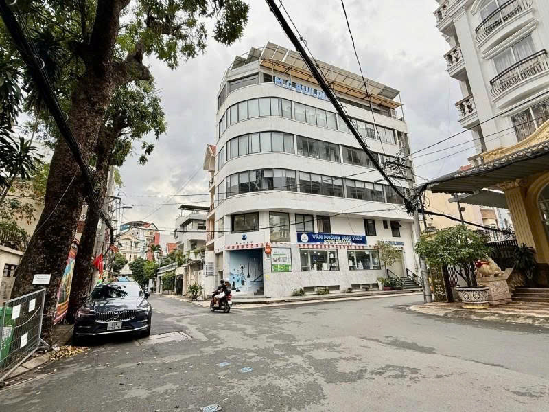 Bán Nhà Mặt Tiền Hẻm Nguyễn Thái Bình - Khu K300, 8X22,6M, 8 Tầng - 38Pn, Hạ Còn 45 Tỷ