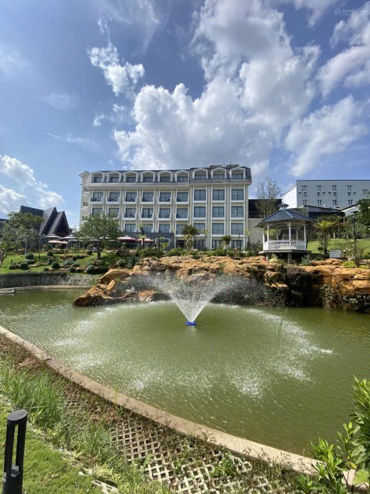 Nhà Đẹp – Giá Tốt –Cần Bán Khách Sạn 3 Sao 40 Phòng 21 Đường 1/5, P. B'lao, Tp. Bảo Lộc, Lâm Đồng