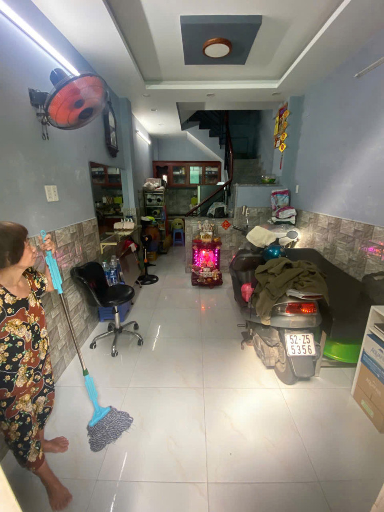 Mặt Tiền Kinh Doanh Khánh Hội Đối Diện Q1 Đường Số Q4 Có 8 Tê