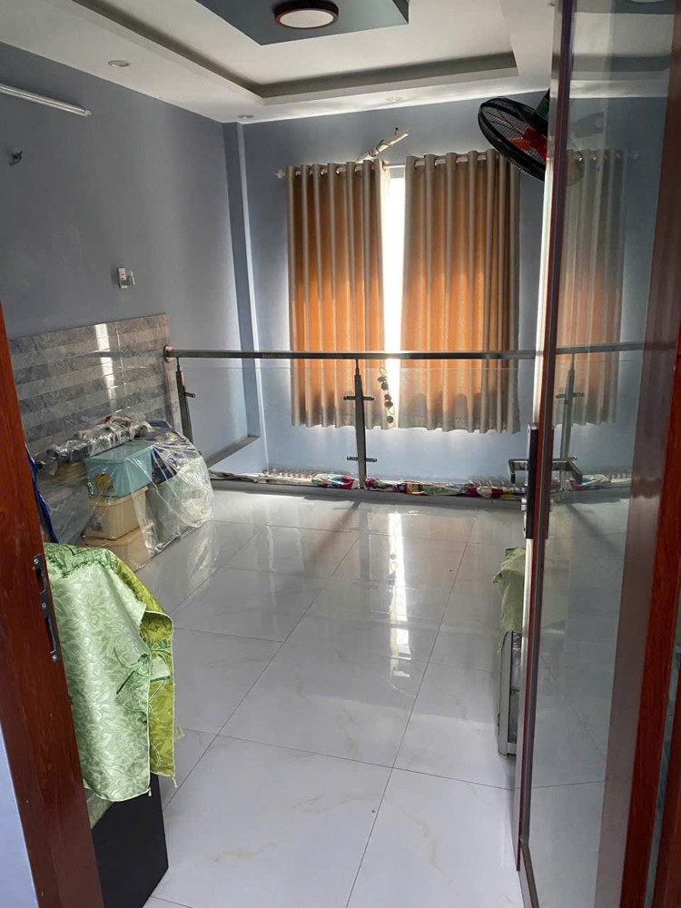 Mặt Tiền Kinh Doanh Khánh Hội Đối Diện Q1 Đường Số Q4 Có 8 Tê