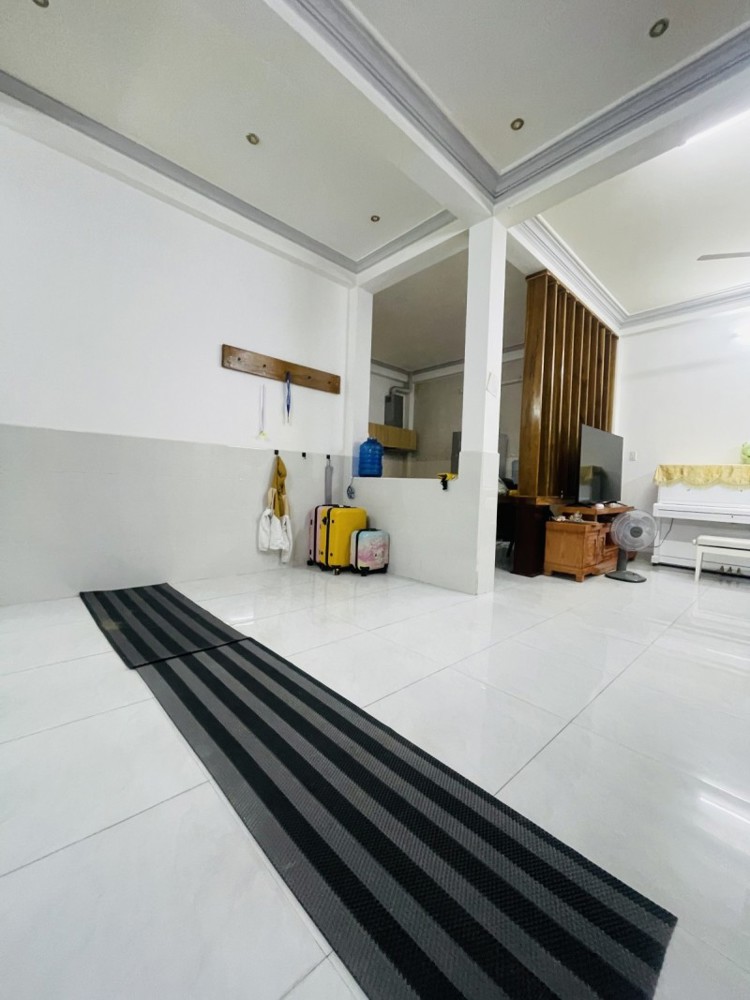 Bán Nhà Hiệp Bình Phước Thủ Đức - 64M² (8X8m) - 3 Tầng Full Nội Thất - Giá 5.4 Tỷ