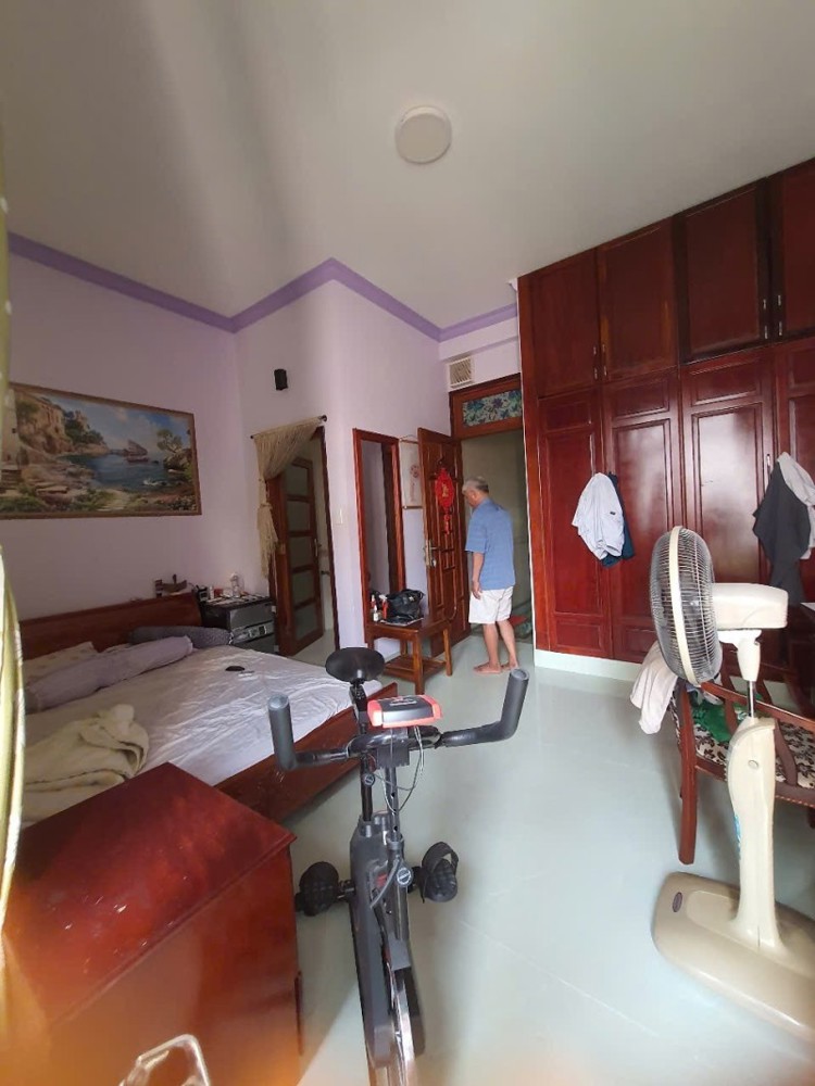 Bán Biệt Thự Đường Số 13, Phường An Khánh, Q2, Thủ Đức, Tp Hcm. Dt 210M2, 3 Tầng, 4Pn, Sổ Hồng,