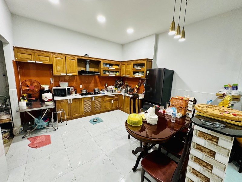 Bán Nhà Đường Số 9, Hiệp Bình Chánh, Thủ Đức, Tp Hcm. Dt 90M2, 3 Tầng. Giá 9.25 Tỷ