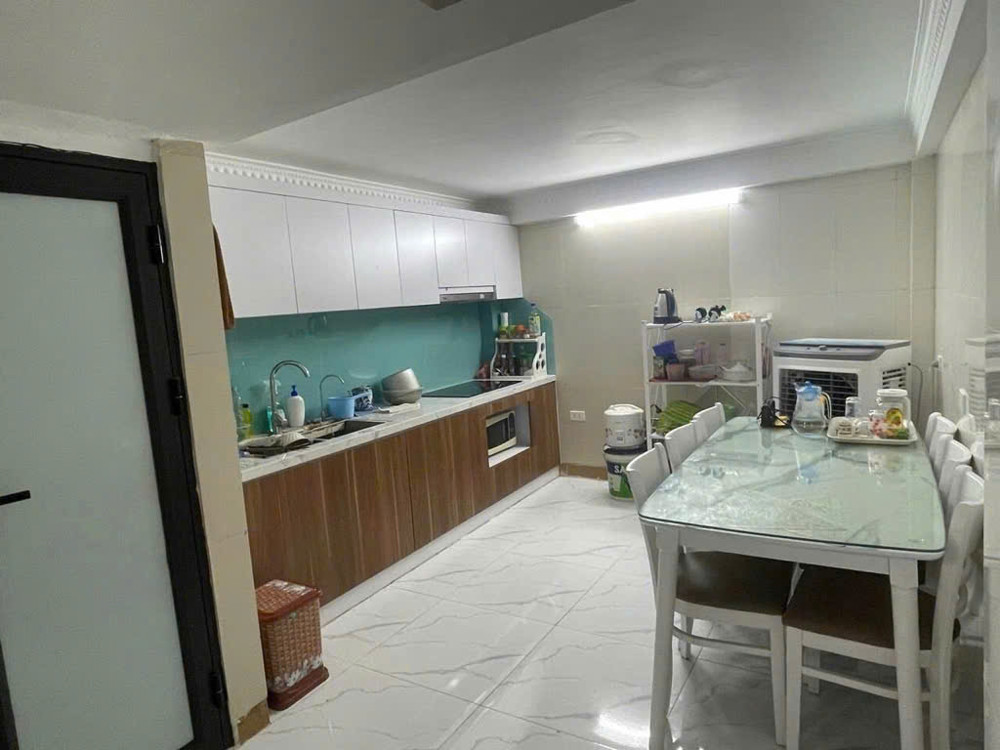 Bán Gấp Giá Rẻ Oto Kinh Doanh Trương Định 33M, 4 Tầng, Mặt Tiền 3M, 10.4 Tỷ Hoàng Mai