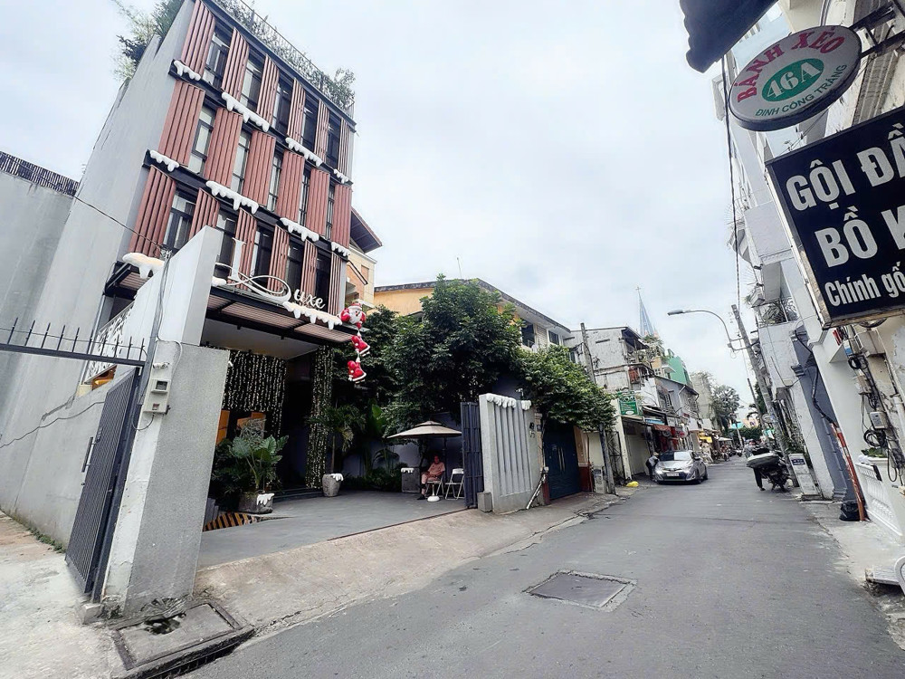 Bán Quỹ Đất Khan Hiếm Mặt Tiền Kd Đ.đinh Công Tráng, Quân 1 - Dt Siêu Lớn 148M2 Ngang 5,4M*30m Full