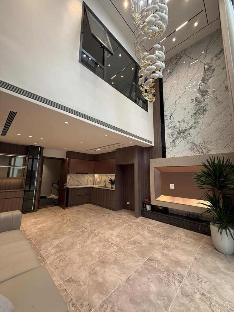 Nhà Đẹp Full Nội Thất Phố Đội Cấn 55M 7T Thang Máy Ngõ Ô Tô – Thông Tứ Tung Kinh Doanh Đỉnh