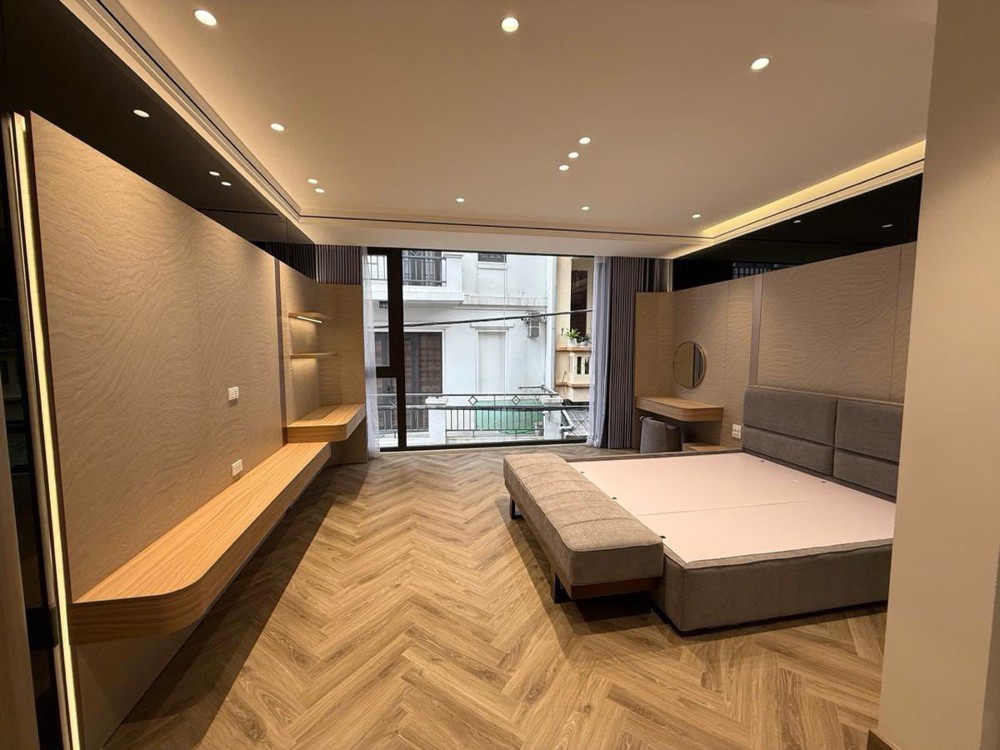 Nhà Đẹp Full Nội Thất Phố Đội Cấn 55M 7T Thang Máy Ngõ Ô Tô – Thông Tứ Tung Kinh Doanh Đỉnh