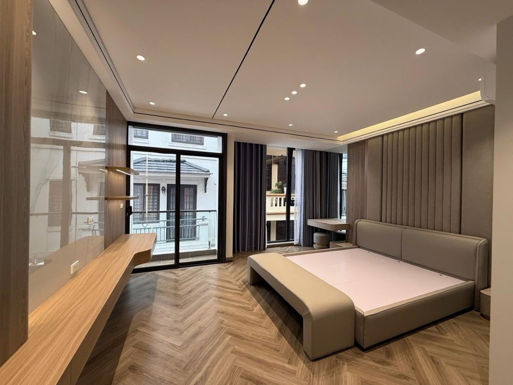 Nhà Đẹp Full Nội Thất Phố Hoàng Hoa Thám 55M 7T Thang Máy Ngõ Ô Tô – Thông Tứ Tung Kinh Doanh Đỉnh