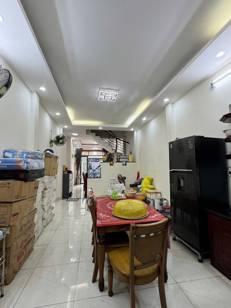 Chỉ 9.68 Tỷ - Có Ngay Nhà 4 Tầng Quang Trung - Hẻm 1 Trục 6M