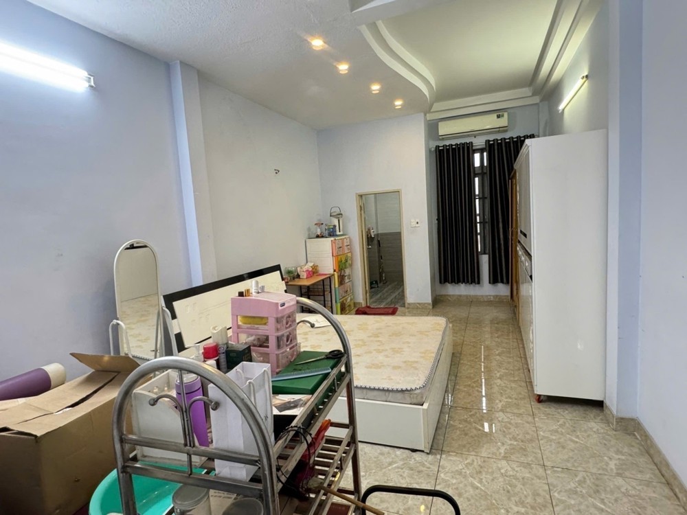 Chỉ 9.68 Tỷ - Có Ngay Nhà 4 Tầng Quang Trung - Hẻm 1 Trục 6M