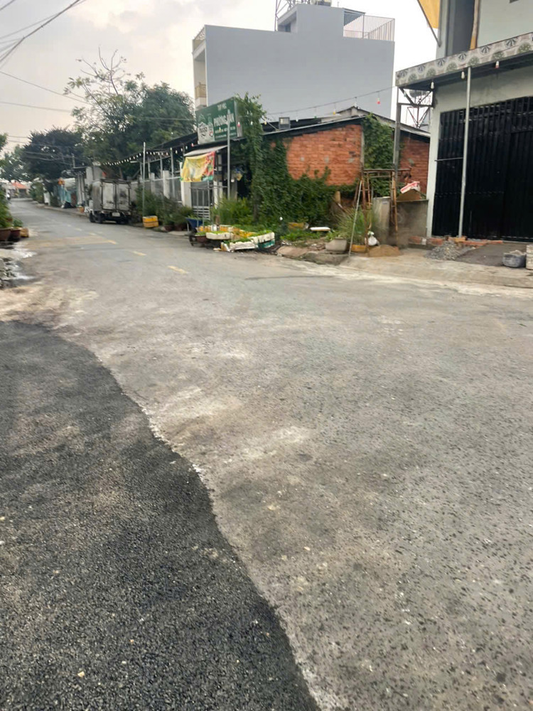 Siêu Phẩm 8 Lô Vừa Ra Sổ Mặt Tiền Nhựa Khu Nhà Lầu Giáp Q.12 Nhanh Chọn Lựa