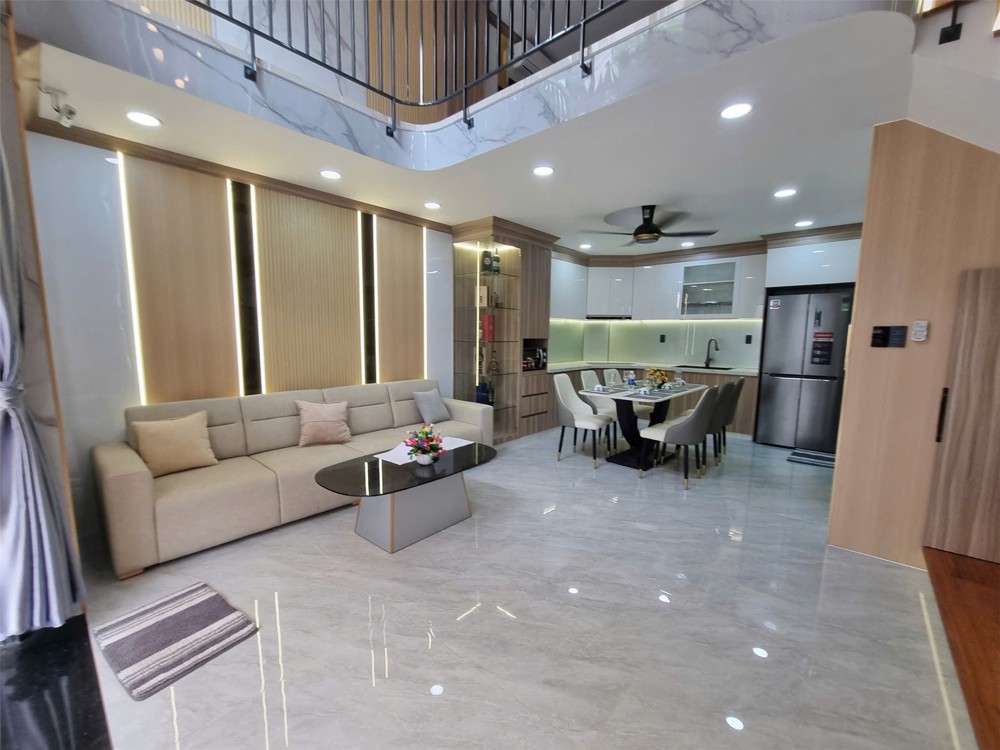 Ngang 6M Cực Khủng - Ngay Lotte Mart .Chỉ Nhỉnh 9 Tỷ - Sở Hữu Nhà 5 Tầng Thang Máy